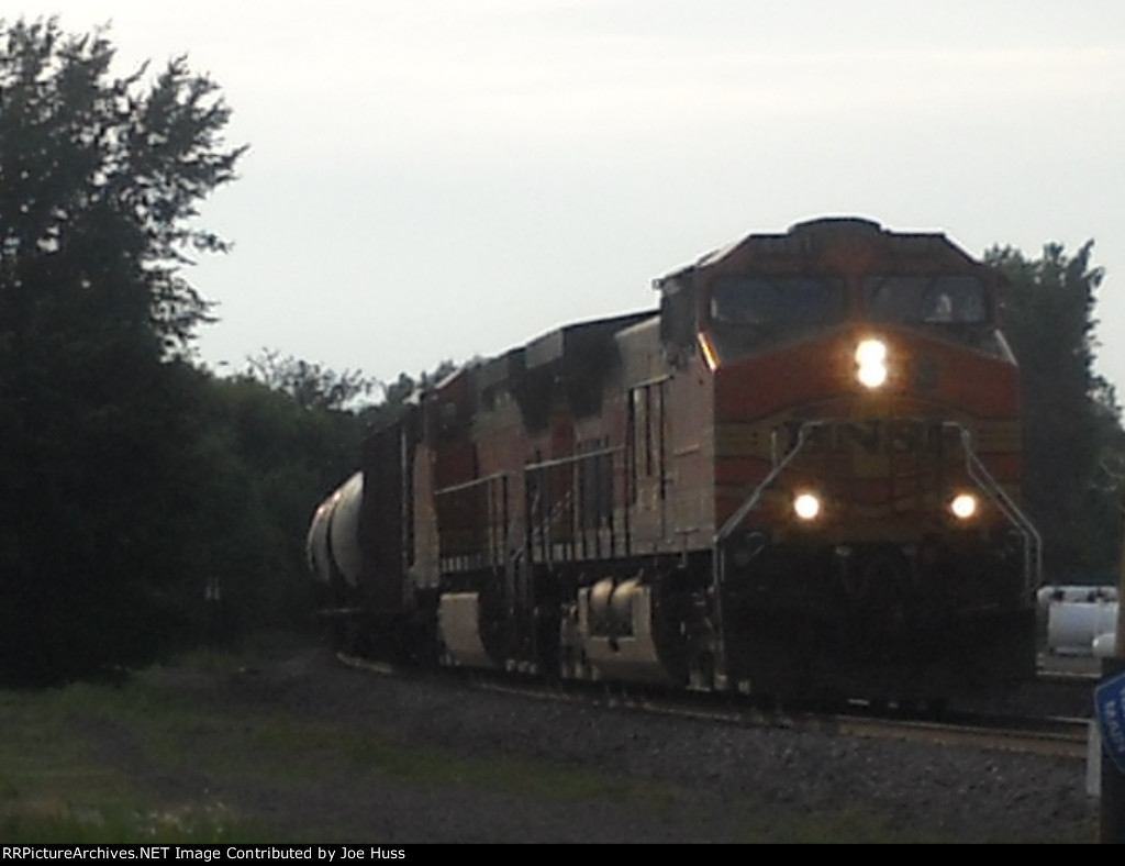 BNSF 4481 East